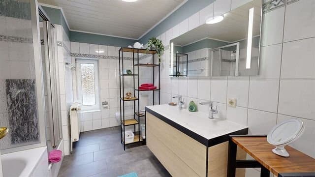 Ditzum - Ein Ort mit Geschichte und Modernität! - Badezimmer